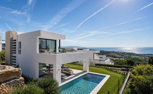 Villa in Estepona, Andalusien, Spanien 1