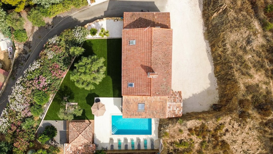 House in Centre, Bormes-les-Mimosas, France 2 - 18507318