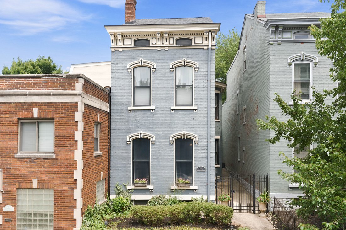 Newport, Kentucky, United States 1 - 18507343