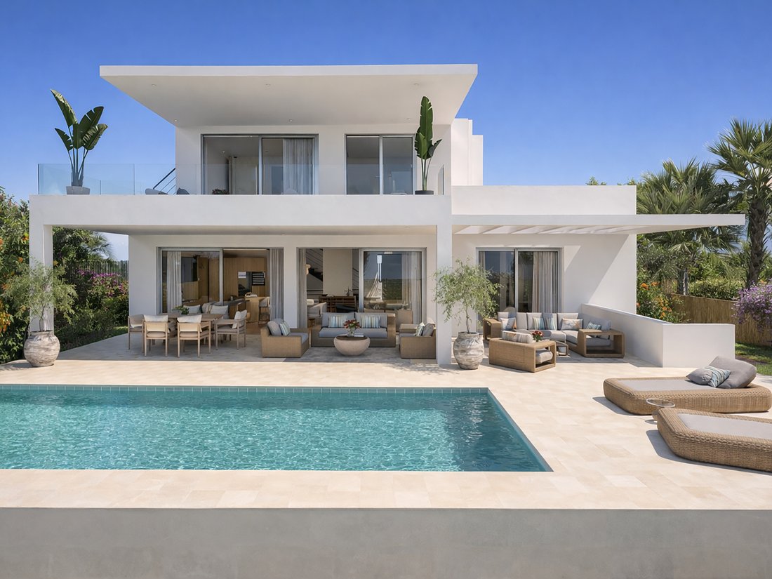 Villa in San Pedro de Alcantara, Andalusia, Spain 1 - 18507699