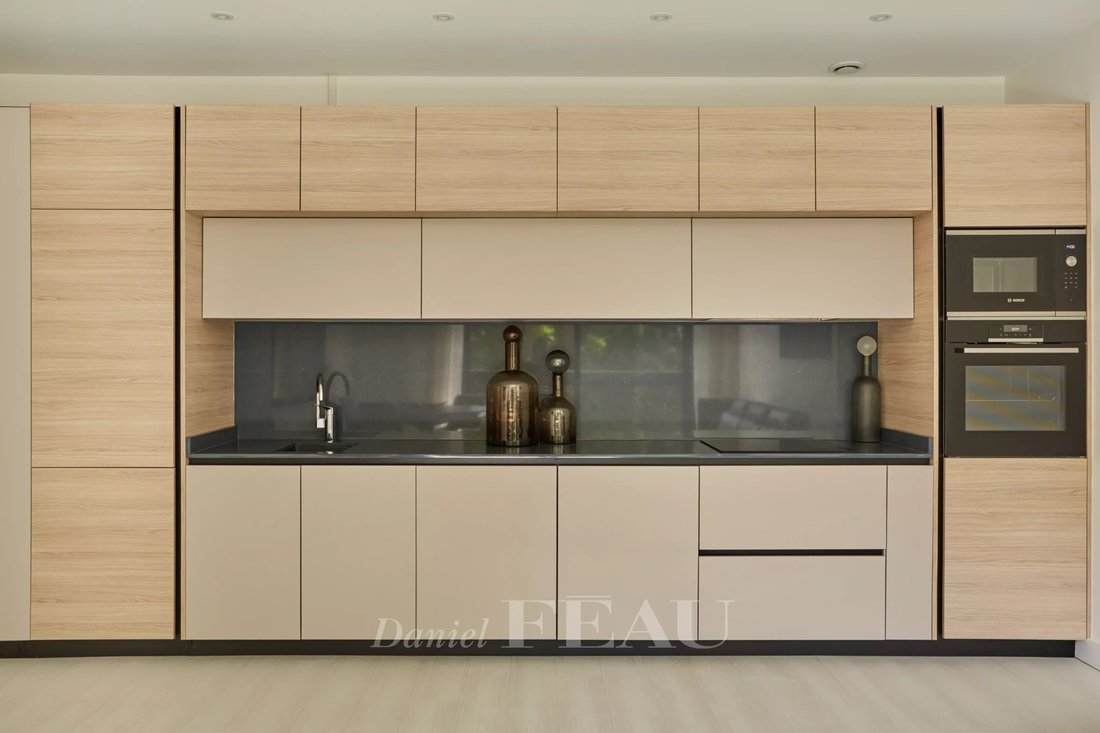 Apartment in Chaillot, Paris 16e Arrondissement, Paris 4 - 18507192