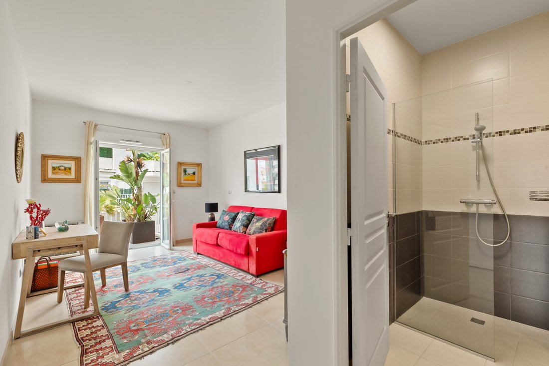 Apartment in Montfleury, Cannes, France 5 - 18507457