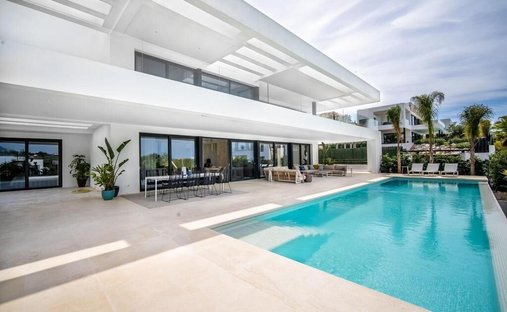 Villa in Nueva Andalucia, Marbella, Spain 1