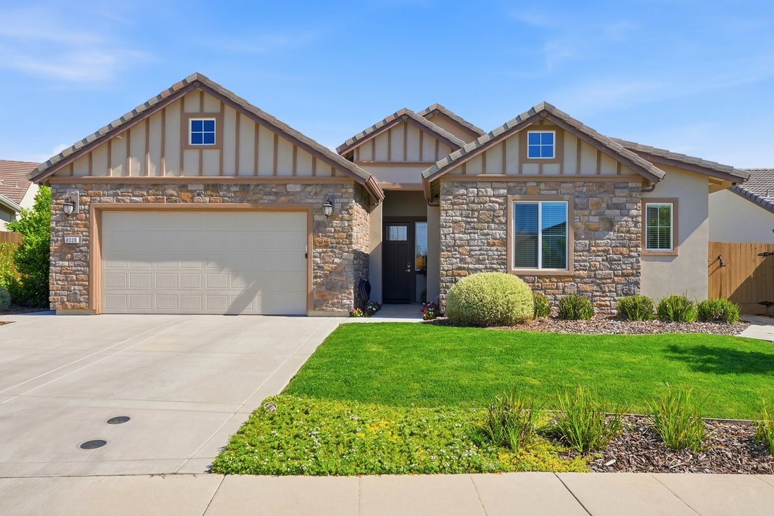 Fair Oaks, California, United States 1 - 18507384