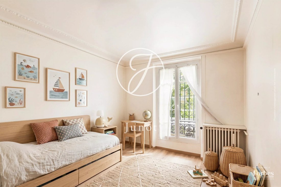 Apartment in Muette Nord, Paris 16e Arrondissement, Paris 3 - 18507419