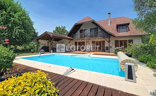 Villa in Mairie-Stade-Bergereau-Depart, Orthez, France 1