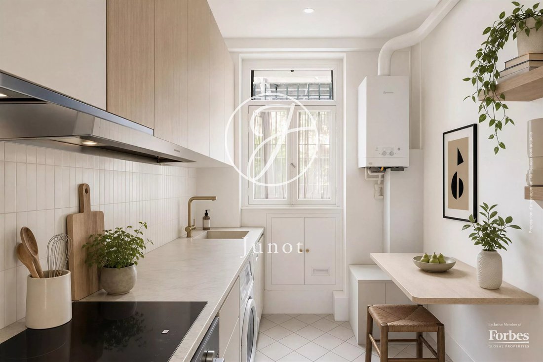 Apartment in Muette Nord, Paris 16e Arrondissement, Paris 4 - 18507419