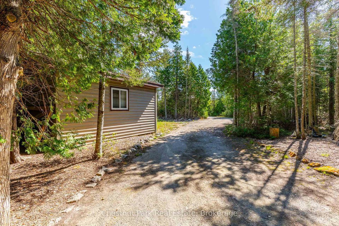 House in Tobermory, Ontario, Canada 5 - 17526986