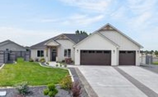 House in Pasco, Washington, United States 1