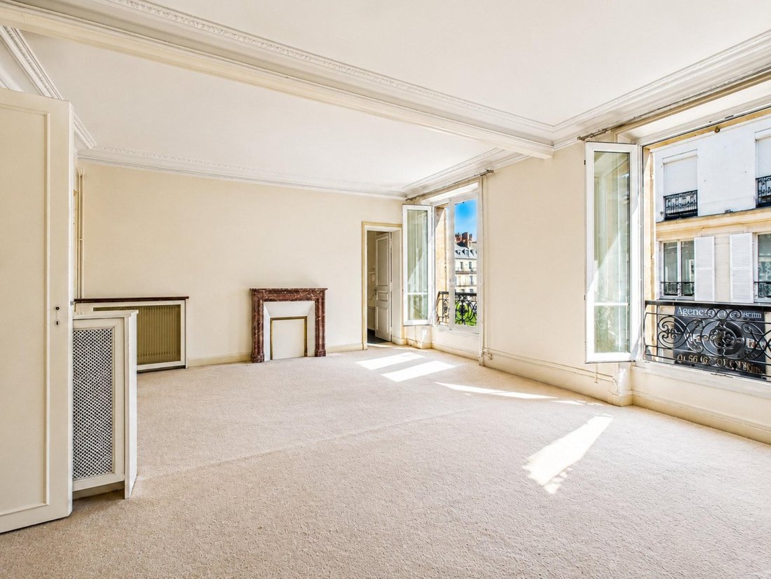 Apartment in Pereire-Malesherbes, Paris 17e Arrondissement, Paris 2 - 18508031