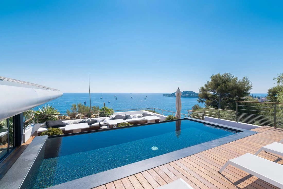 Villa in Saint-Jean-Cap-Ferrat, Provence-Alpes-Côte d'Azur, France 2 - 18507744