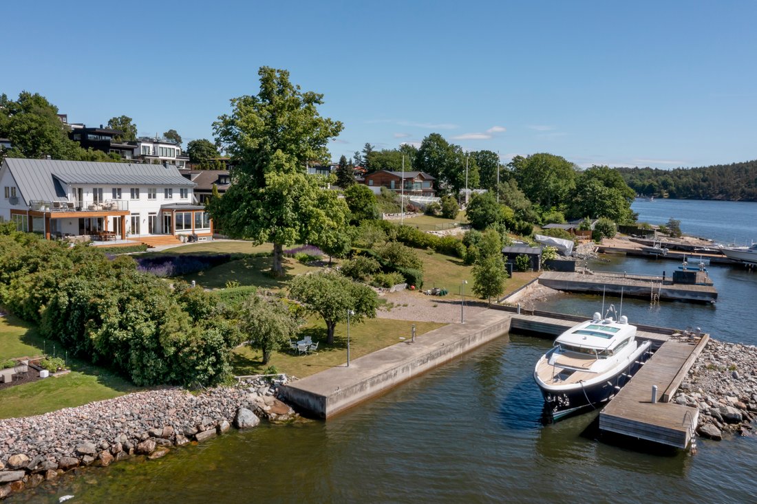 Villa in Lidingö, Stockholm County, Sweden 1 - 18507685