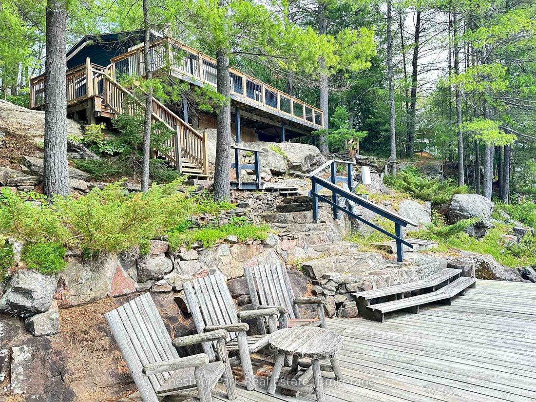 House in Gravenhurst, Ontario, Canada 1 - 18507684