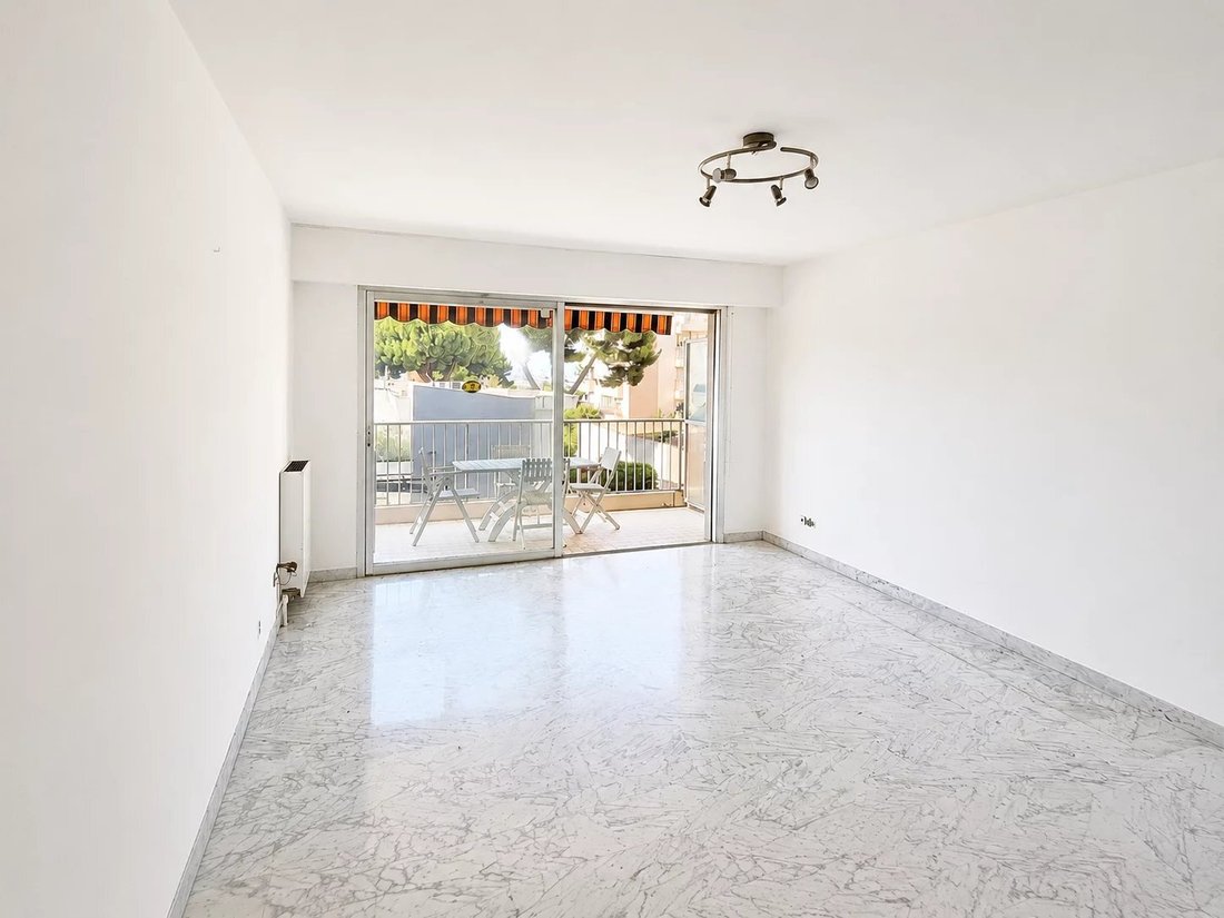 Apartment in Saint-Laurent-du-Var, Provence-Alpes-Côte d'Azur, France 3 - 18507678