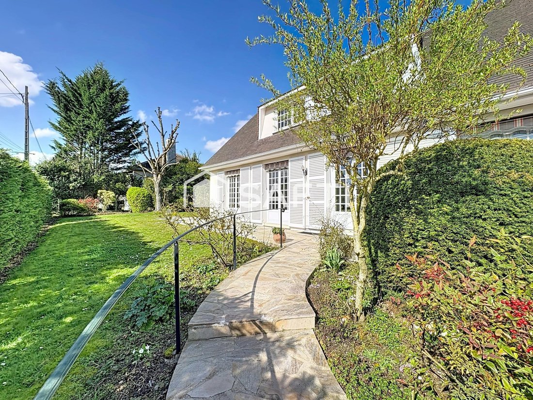 Haus in Centre Montmorency, Montmorency, Frankreich 1 - 18508061