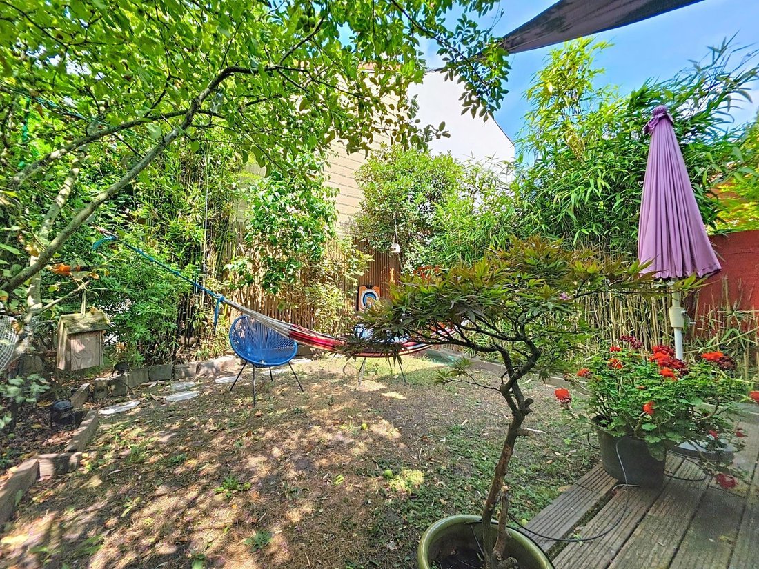House in Les Lilas, Ile-de-France, France 1 - 18508054