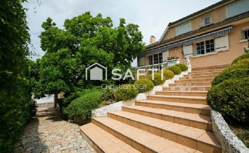 House in Plein Soleil-Zone Industrielle, Saint-Bonnet-de-Mure, France 1
