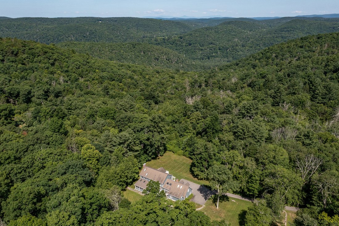 House in Cornwall, Connecticut, United States 4 - 18507783