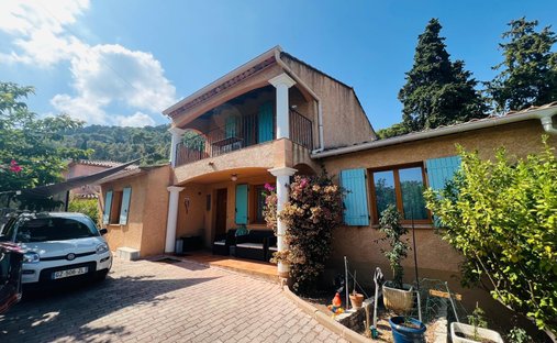 House in Le Faron-Fort-Rouge, Toulon, France 1