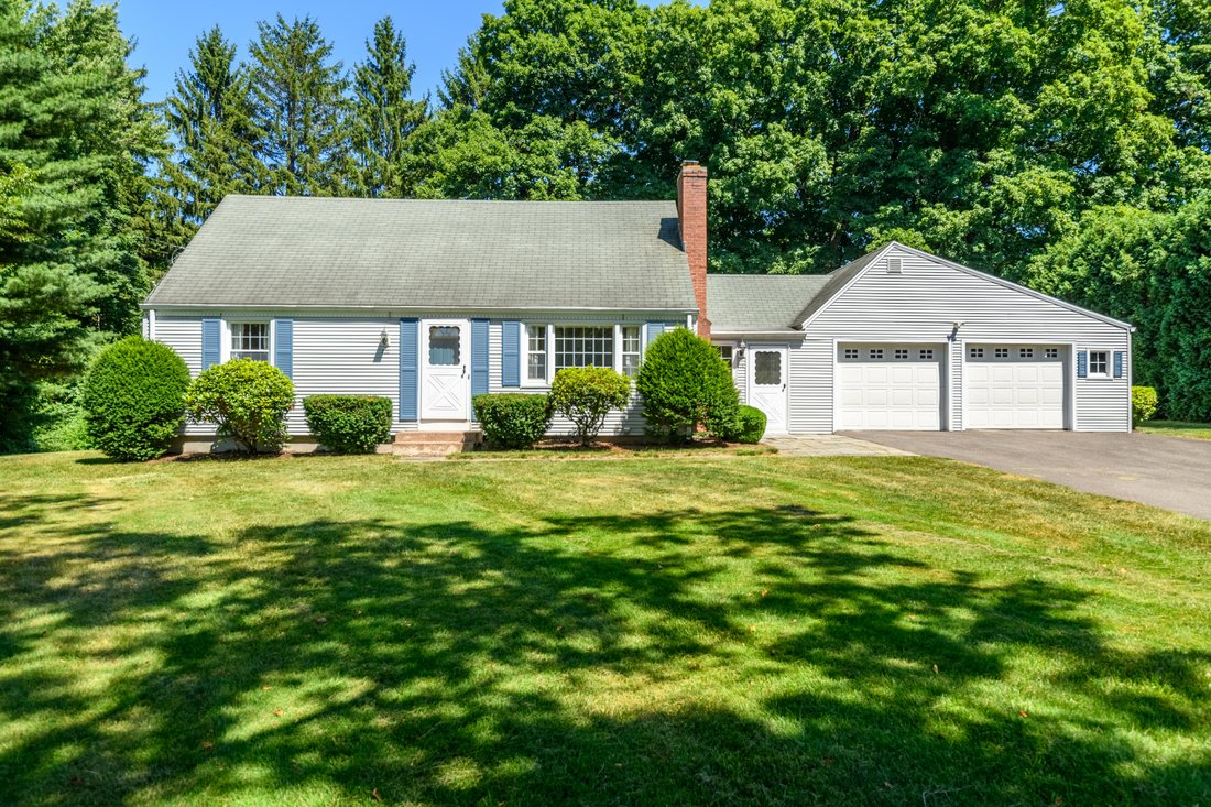 House in Glastonbury, Connecticut, United States 1 - 18507788
