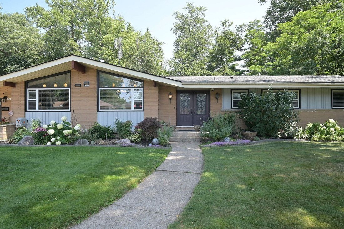 House in Niagara Falls, Ontario, Canada 2 - 18507957