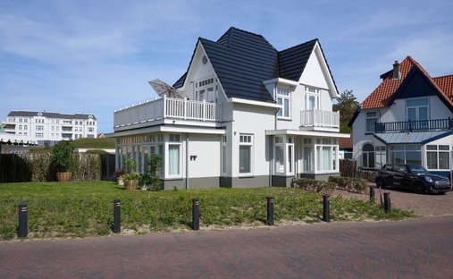 Villa in Noordwijk, South Holland, Netherlands 1
