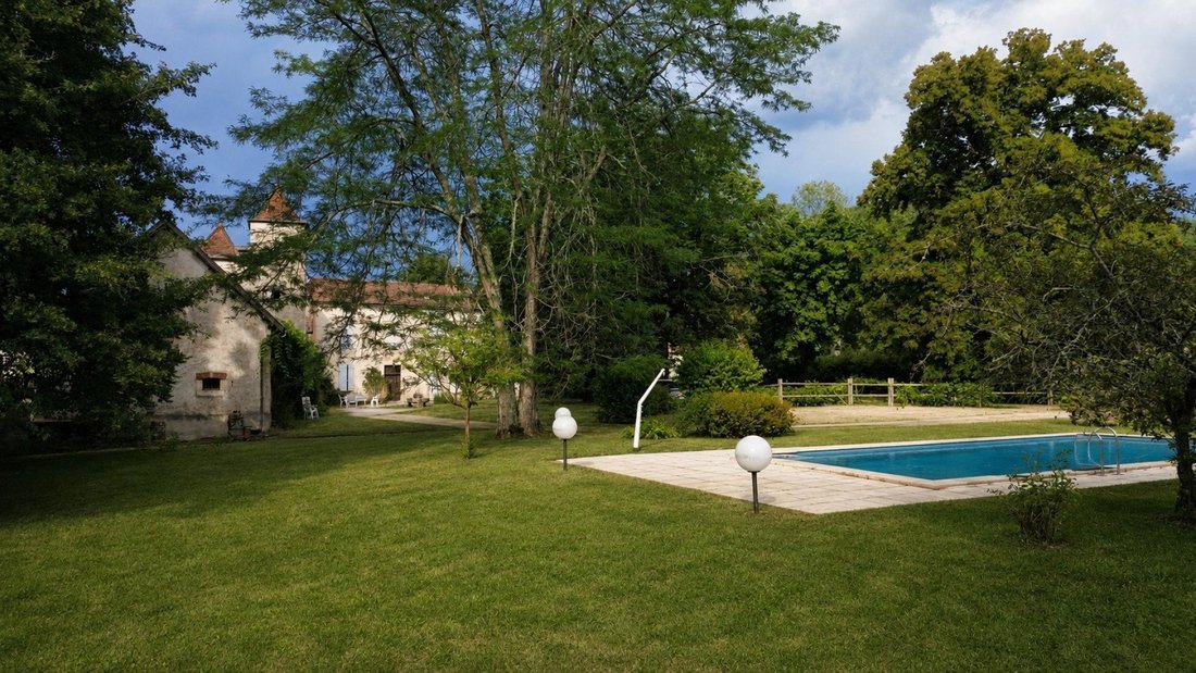 House in Gigouzac, Occitania, France 3 - 18508032