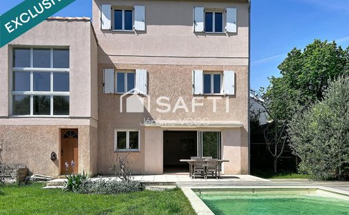 House in Manosque, Provence-Alpes-Côte d'Azur, France 1