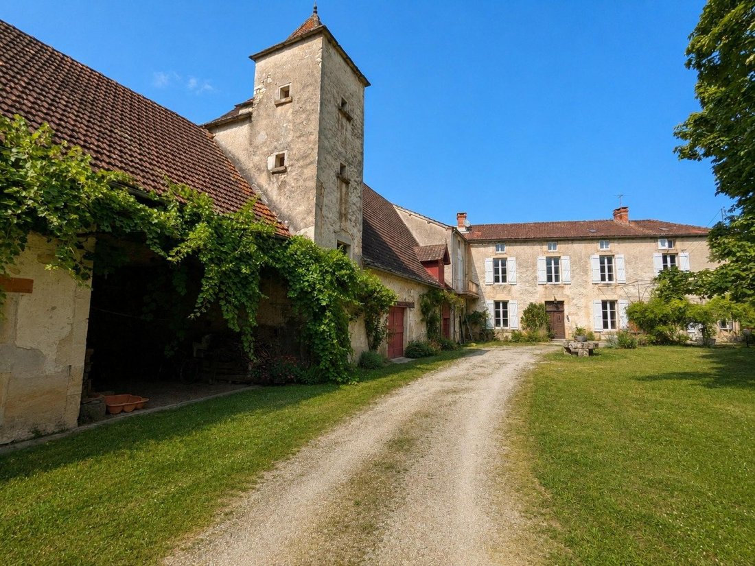 House in Gigouzac, Occitania, France 1 - 18508032