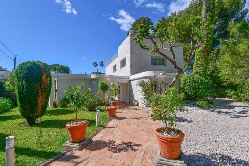 Villa in Antibes, Provence-Alpes-Côte d'Azur, France 3 - 18507731
