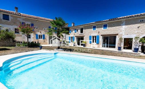 House in Cognac, Nouvelle-Aquitaine, France 1