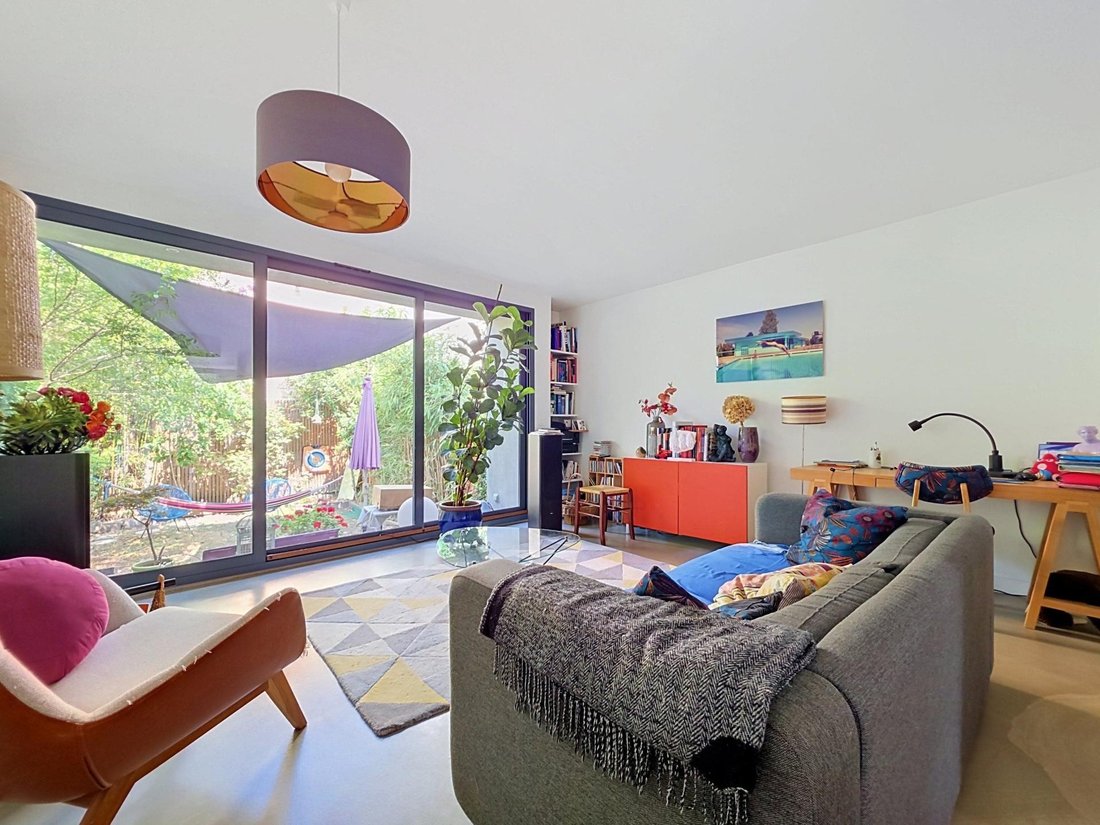 House in Les Lilas, Ile-de-France, France 2 - 18508054