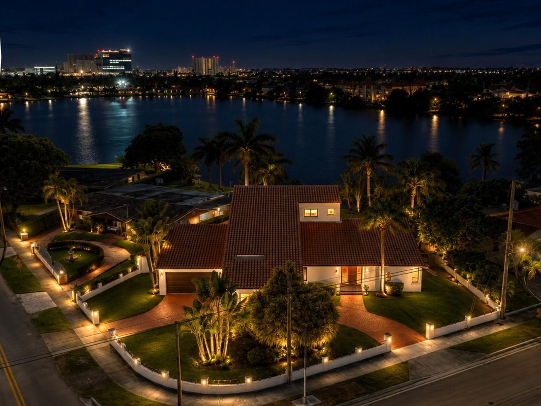 House in Miami, Florida, United States 1 - 18507865