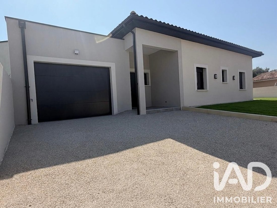 House in Les Blaches-Les Champs, Montelimar, France 2 - 15687339