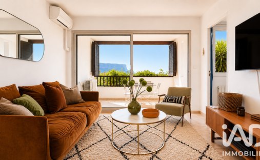 Apartment in Petite Couronne, Cassis, France 1