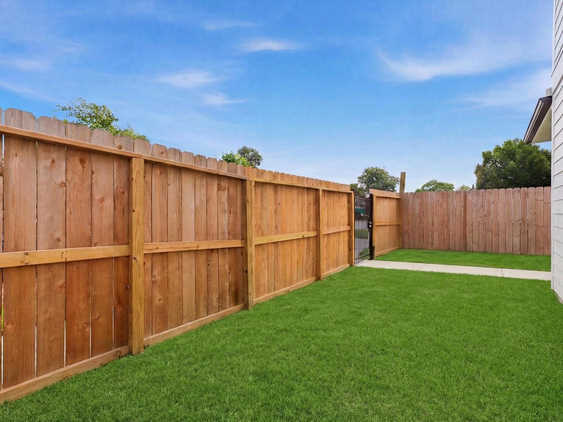 Houston, Texas, United States 3 - 18519063