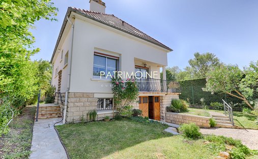 Villa in La Mairie, Saint-Gratien, France 1