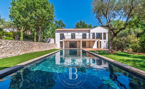 Villa in Châteauneuf-Grasse, Provence-Alpes-Côte d'Azur, France 1