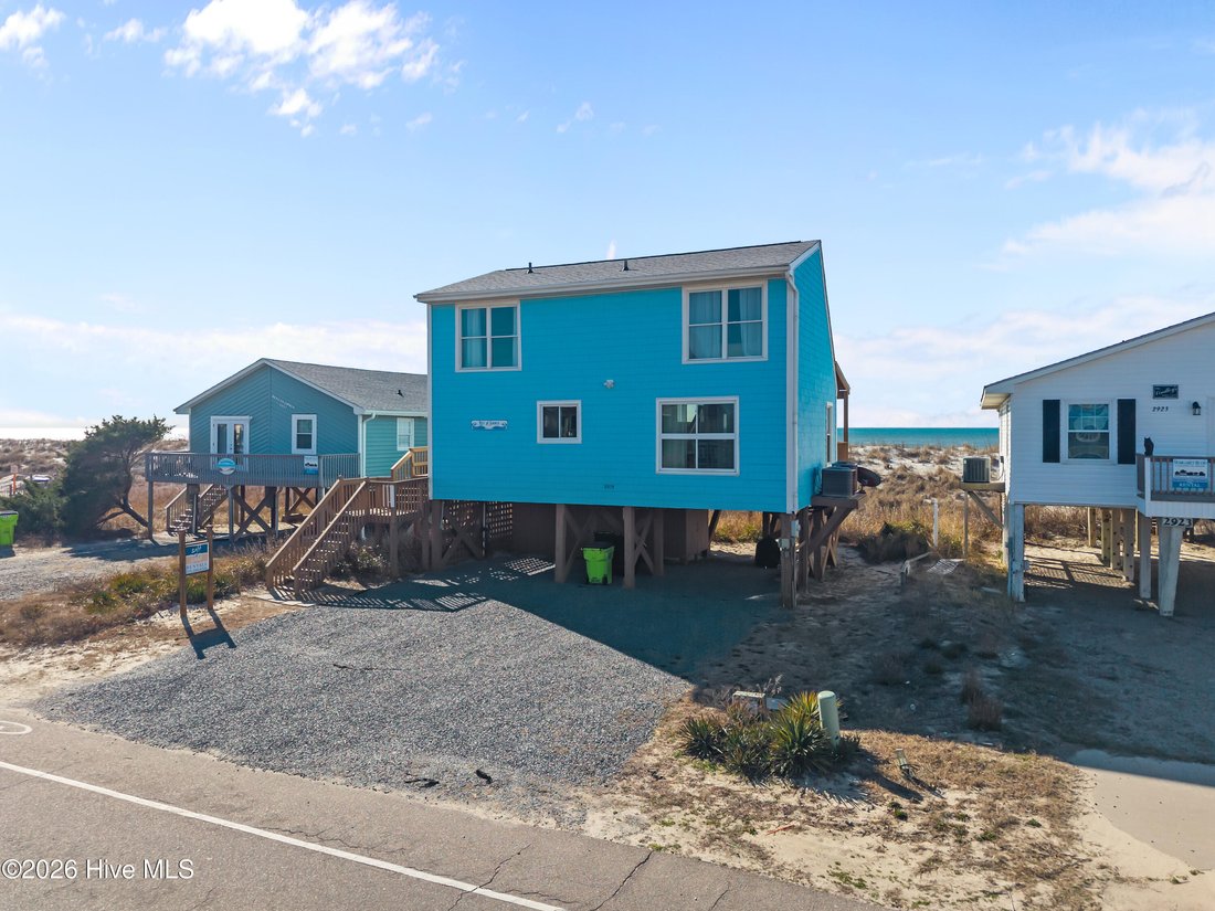 House in Oak Island, North Carolina, United States 2 - 18515161