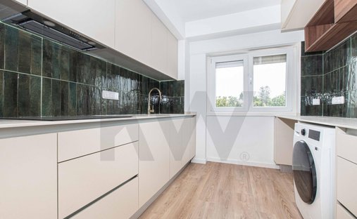 Apartment in Carcavelos e Parede, Lisbon, Portugal 1