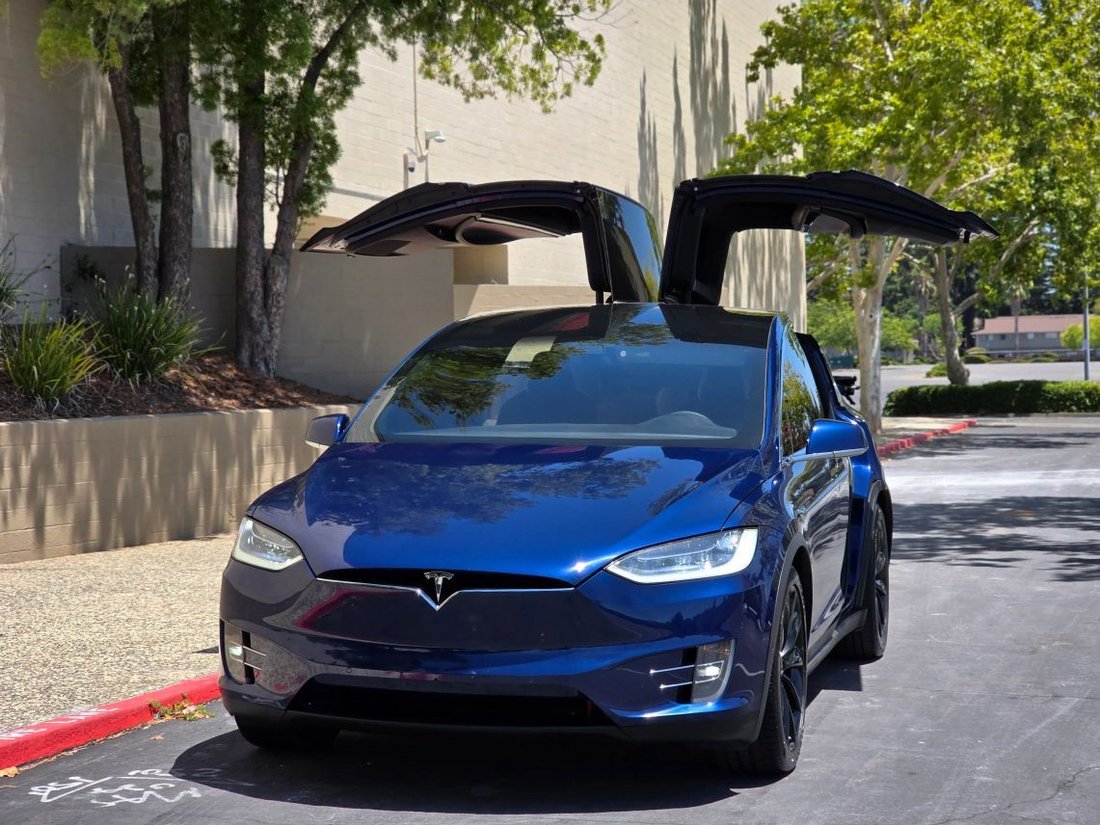 Suv in Roseville, CA, United States 4 - 18514158