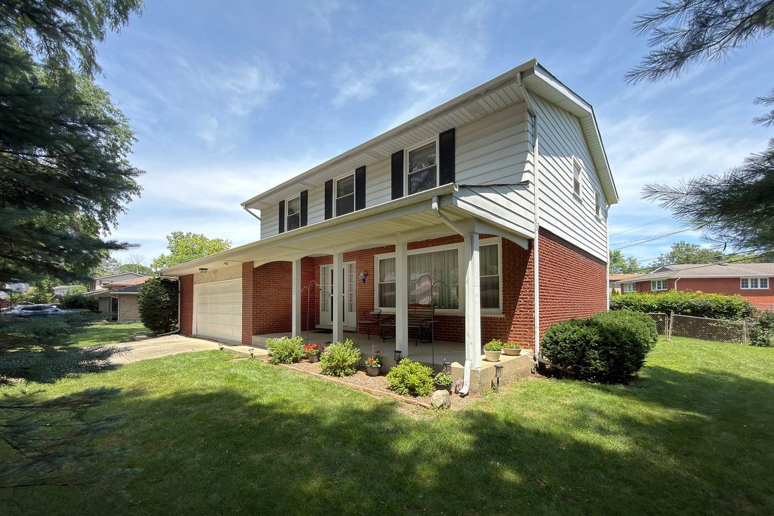 House in Mount Prospect, Illinois, United States 3 - 18512076