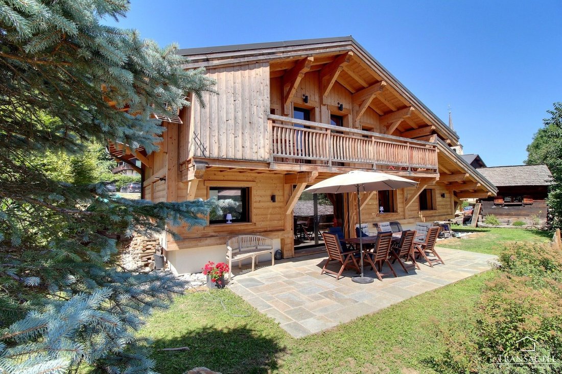 Chalet in Saint-Gervais-les-Bains, Auvergne-Rhône-Alpes, France 1 - 18459370