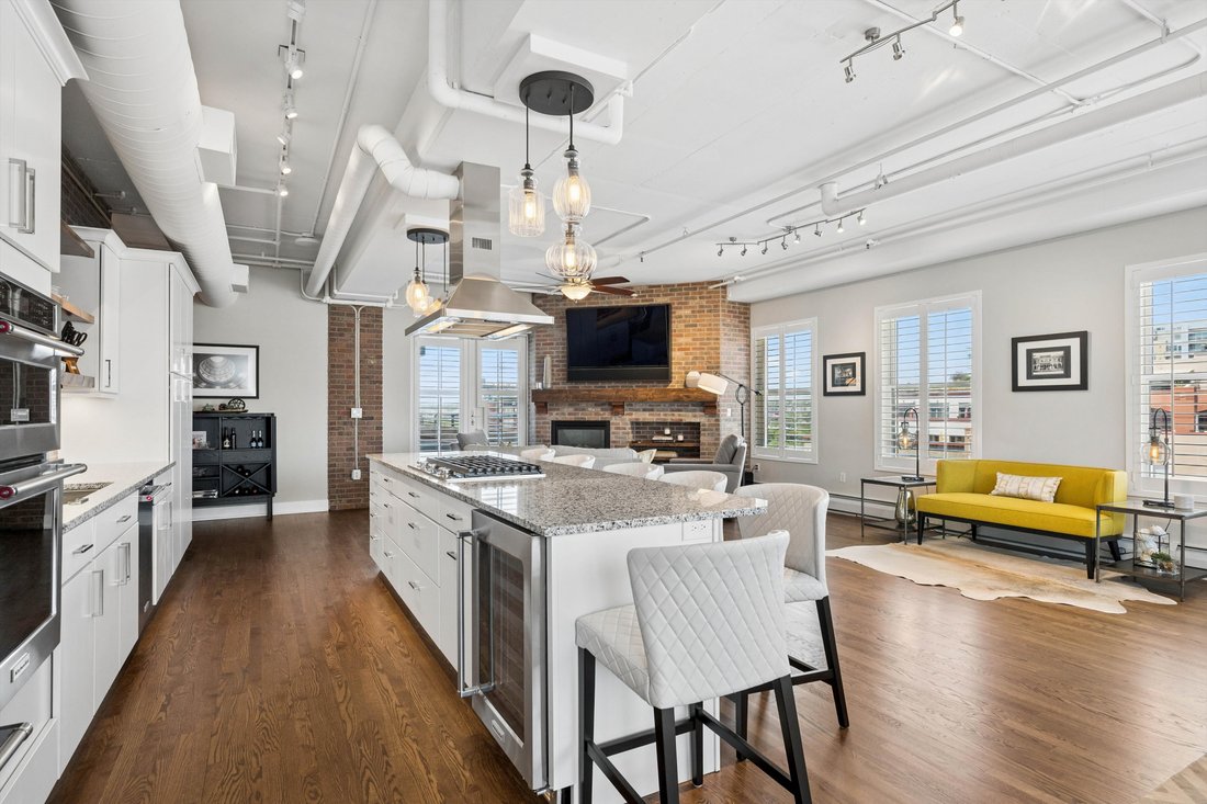 Condo in Denver, Colorado, United States 1 - 18516659