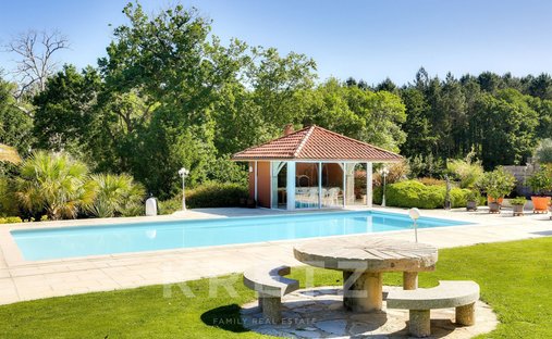 House in Bayonne, Nouvelle-Aquitaine, France 1