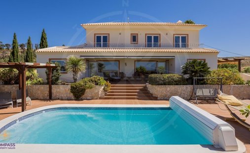 Villa in Conceicao e Cabanas de Tavira, Algarve, Portugal 1