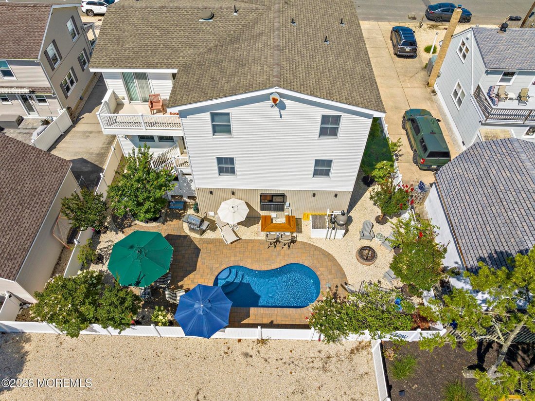 House in Ship Bottom, New Jersey, United States 2 - 18521103