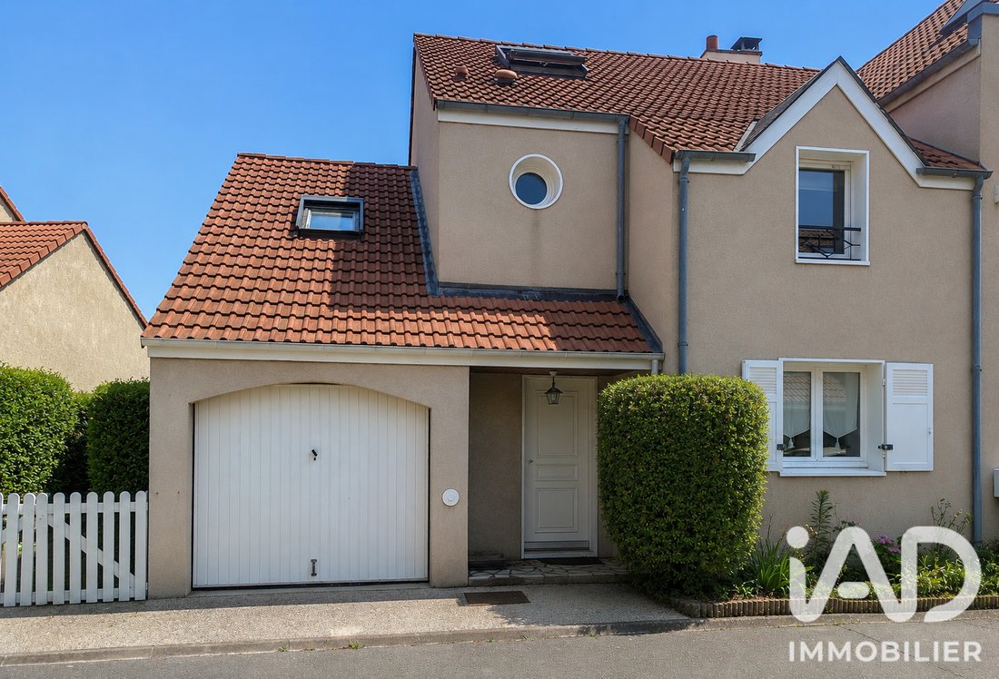 House in Sud, Le Mesnil-le-Roi, France 3 - 18495727