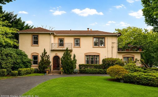 House in New York, New York, United States 1