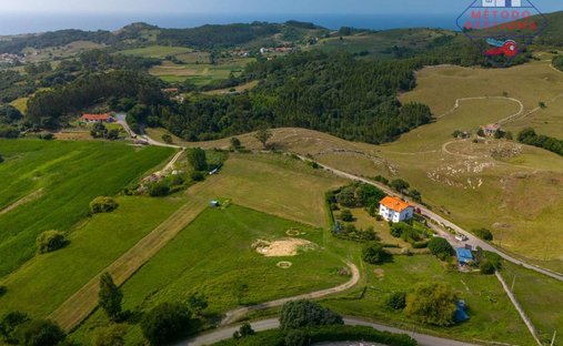 Villa a Santillana del Mar, Cantabria, Spagna 1